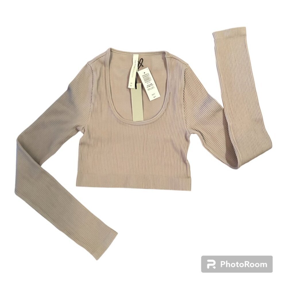 NWT Babaton Sculpt Ribbed Scoop Neck Cropped Longsleeve Size XS Seamless ARITZIA - Picture 1 of 11